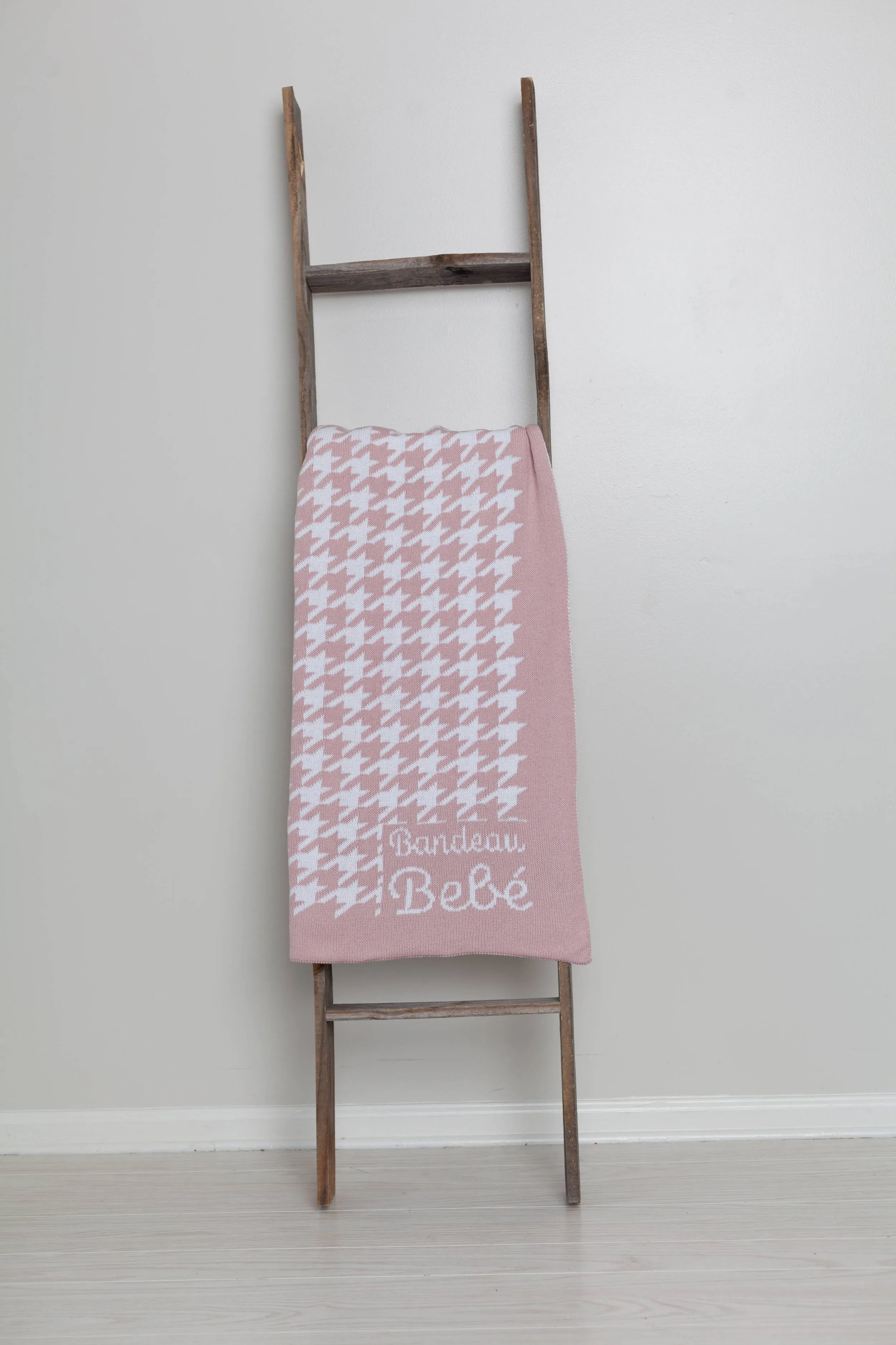 Bandeau Bebe Houndstooth Chunky Knit Baby Blanket