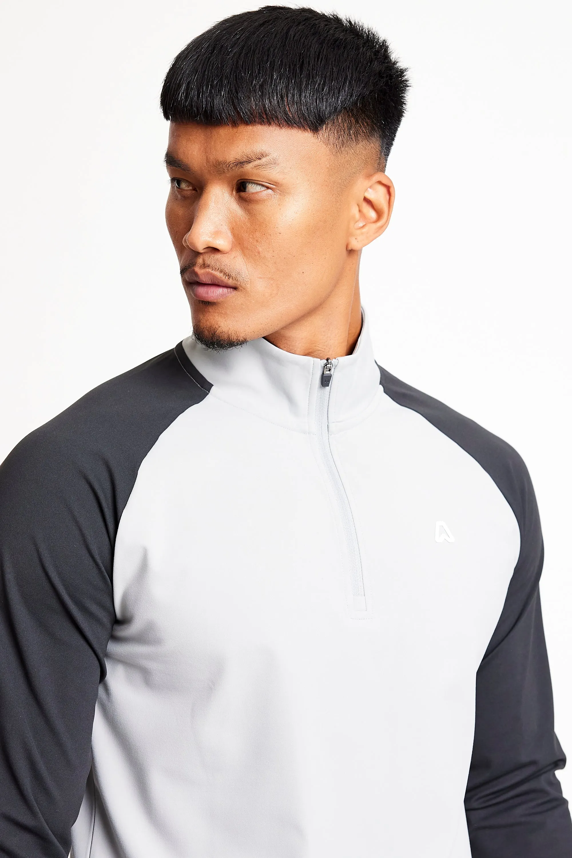 Slim Fit Contrast 1/4 Zip Top  - Putter Black / Driver Grey