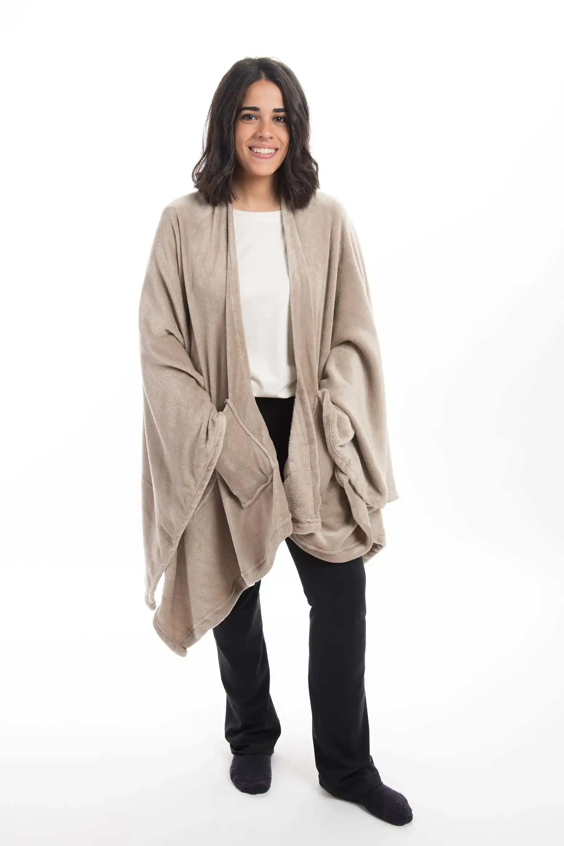 Throw with Pockets