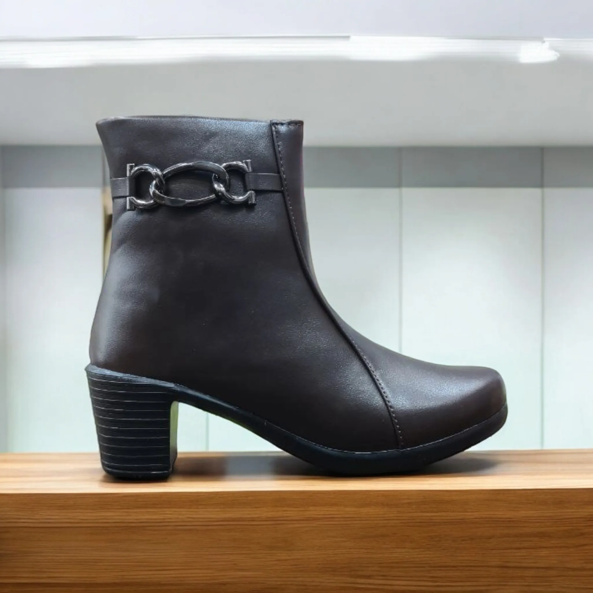 Women Boot 12001